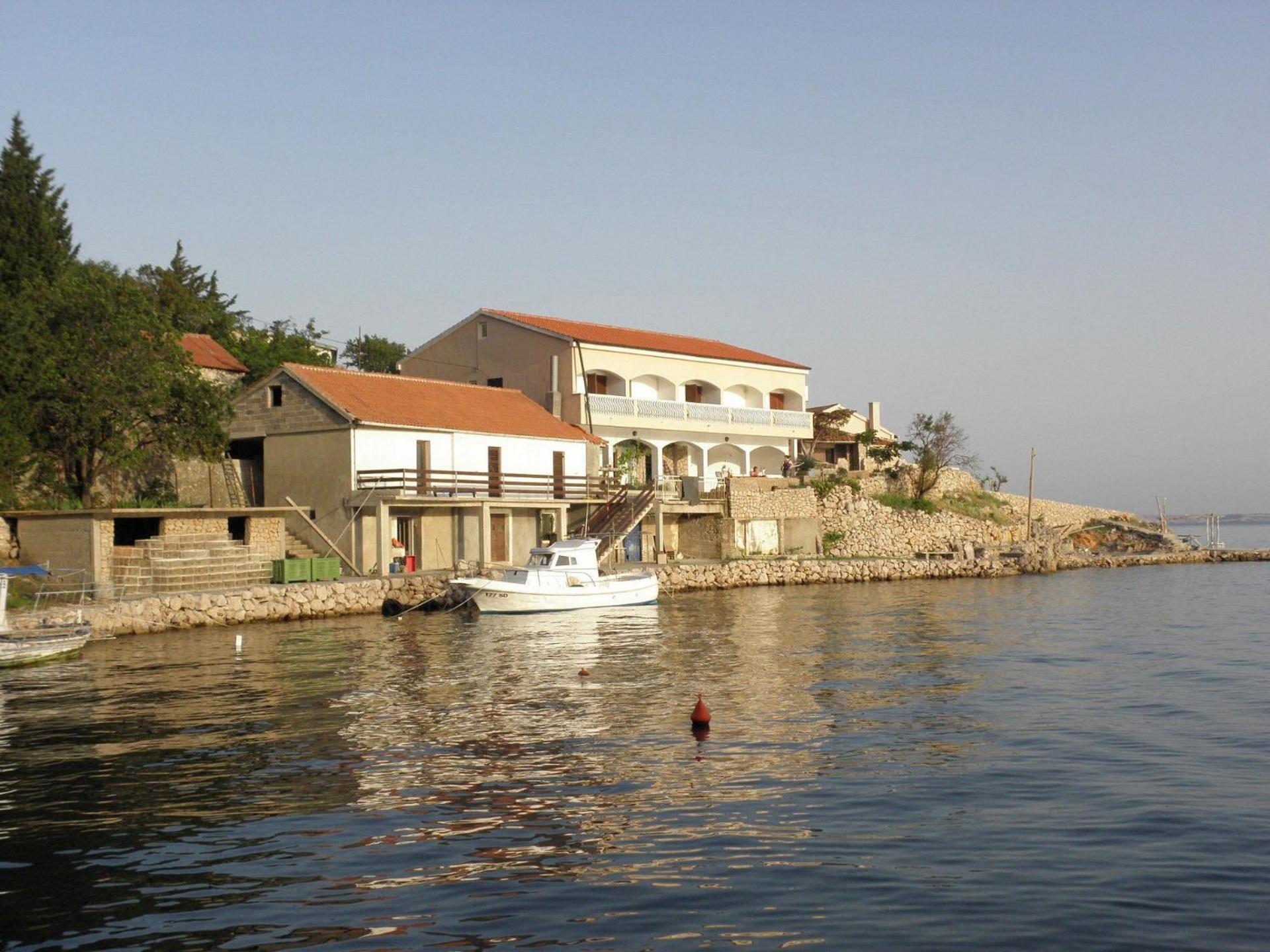 Apartments Tasa Lukovo Sugarje Luaran gambar